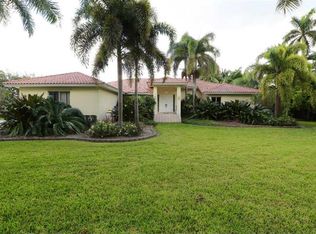 19230 SW 220th St, Miami, FL 33170