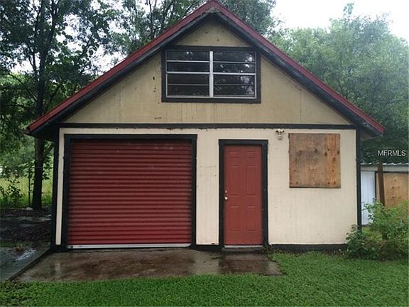 3rd image of 3405 S 74th St