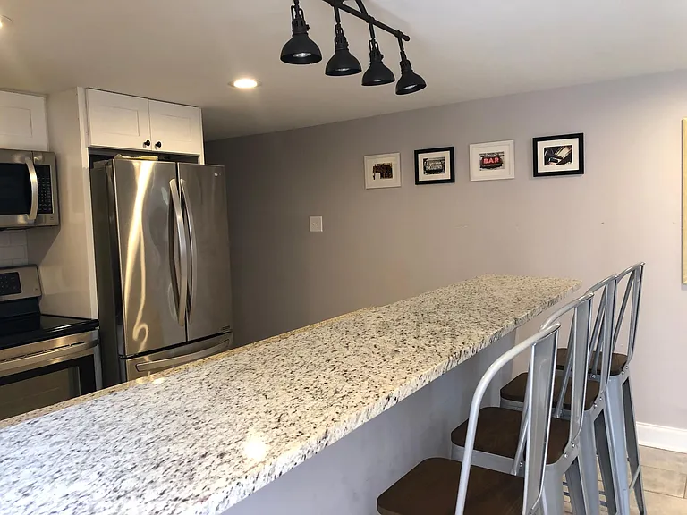 2713 Robert St #B — Photo 3