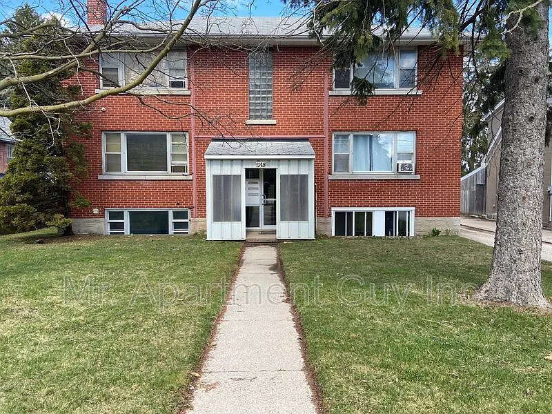 2 bed, 1.0 bath, $1,745 — Photo 1