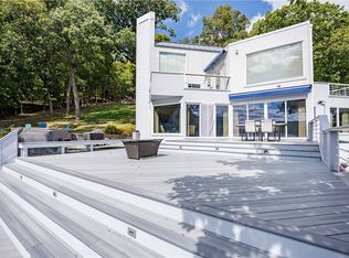 5403 Seneca Hill Dr, Canandaigua, NY 14424