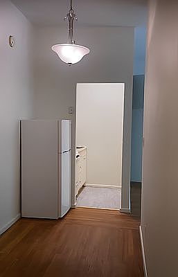 2nd image of 301 E 49th St APT 2D