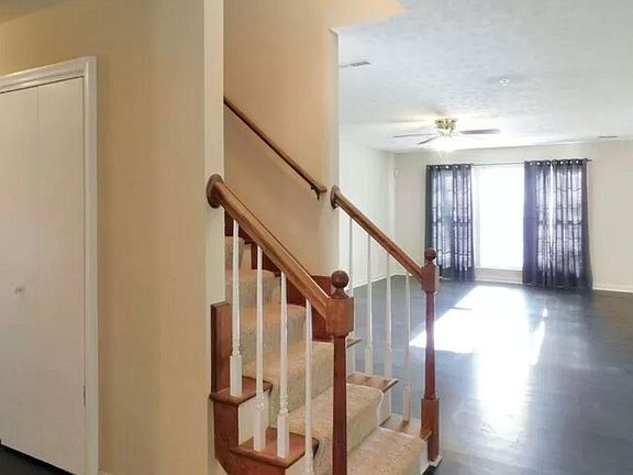 3rd image of 3636 Maplewood Ave