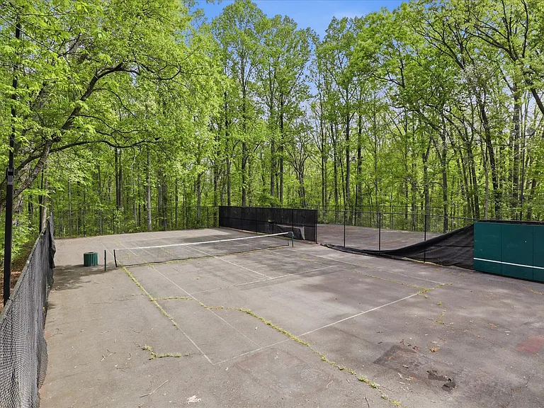 8114 A Colony Point Rd #G — Photo 23