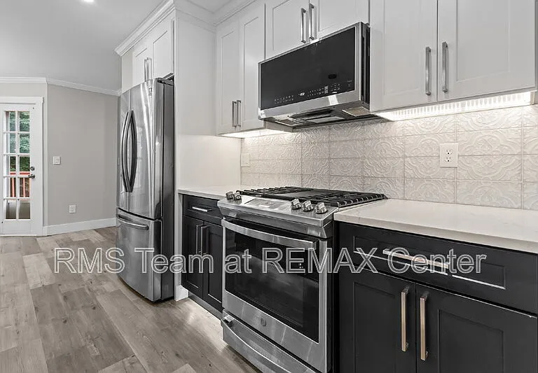 773 Huntington Way NW — Photo 18