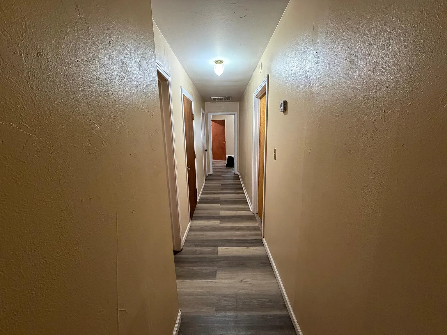 4 bed, 1828 sqft, $2,000 — Photo 4