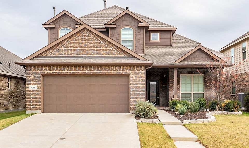 1st image of 204 Bluebird Way