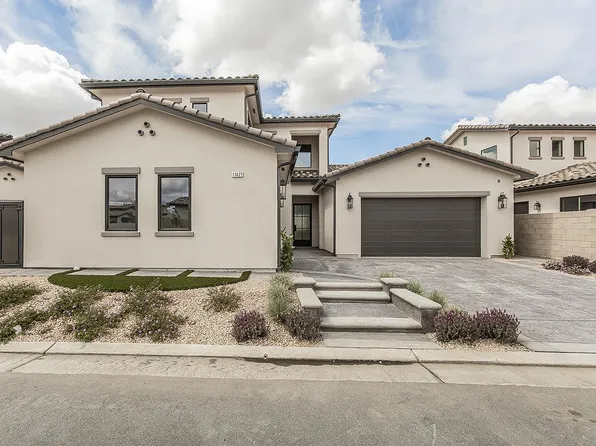 11421 W Oak Ave, Fresno, CA 93722