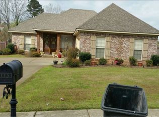 115 Bridge Walk Dr, Canton, MS 39046