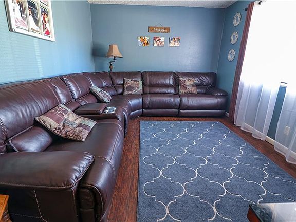 4th image of 112 Darden Dr