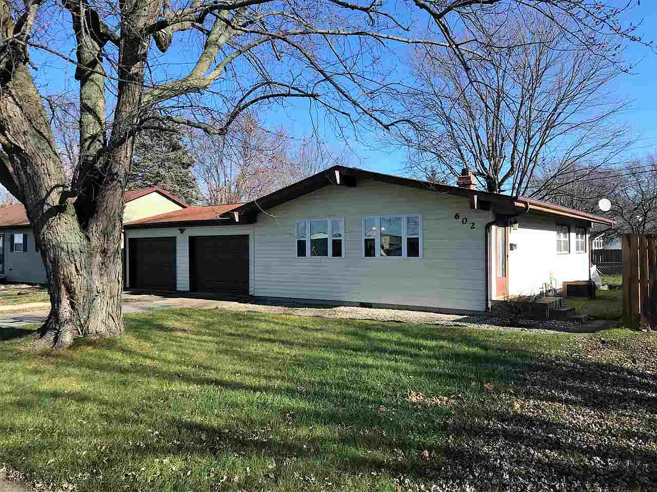 602 N Miller Ave photo 1