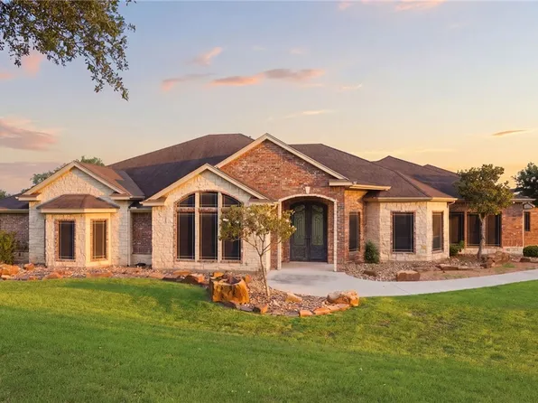 5488 River Trail Dr, Robstown, TX 78380