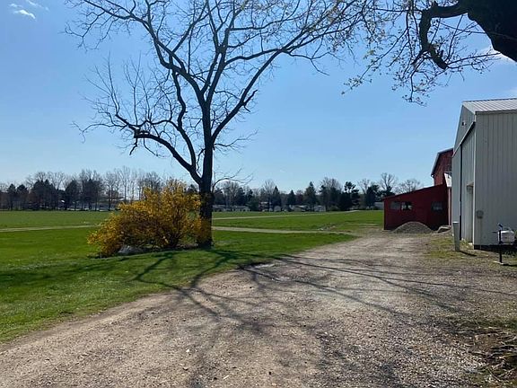 Driveway to Farmhouse