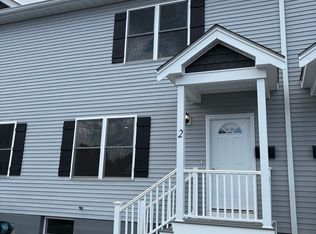 184 Avenue C FLOOR 2, Woonsocket, RI 02895