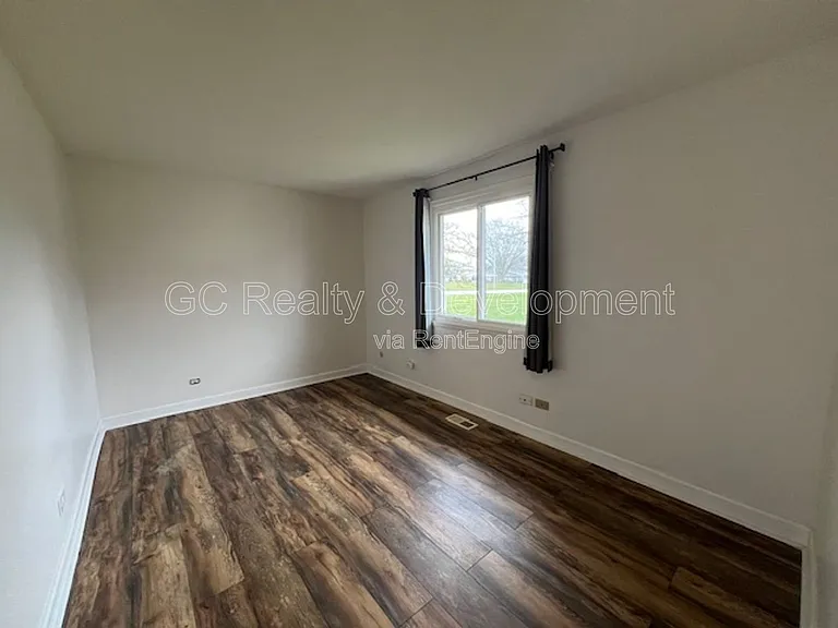 37 Tonset Ct — Photo 13