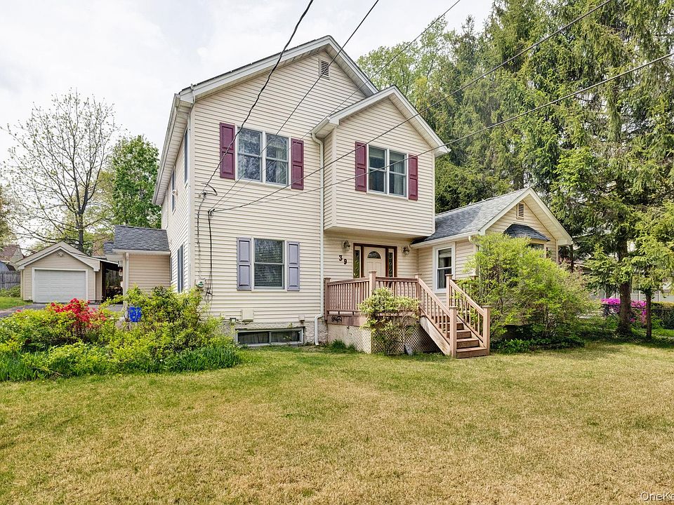 1st image of 39 Lindbergh Lane