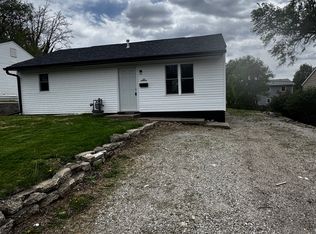 23 7th Dr, Decatur, IL 62521