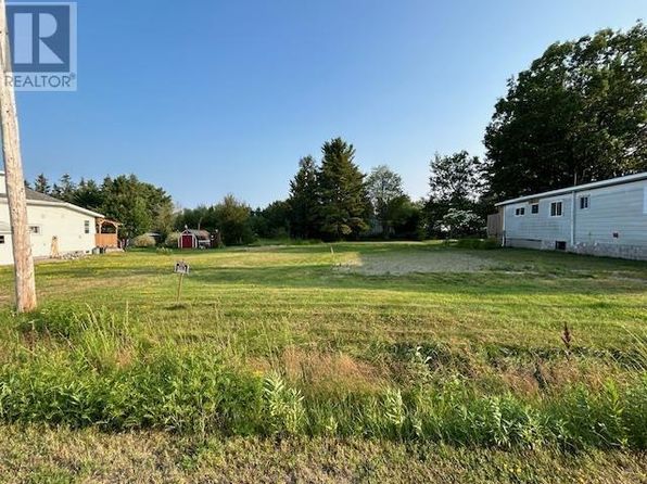 77 Togo St, Blind River, ON P0R 1B0