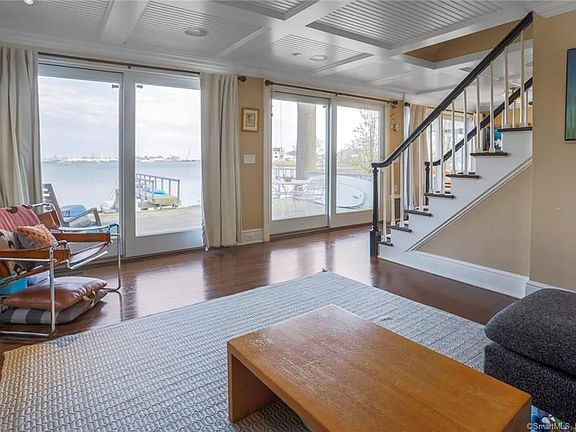 3rd image of 11 Seabreeze Pl