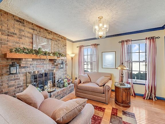 5th image of 19884 Collier Ridge Rd