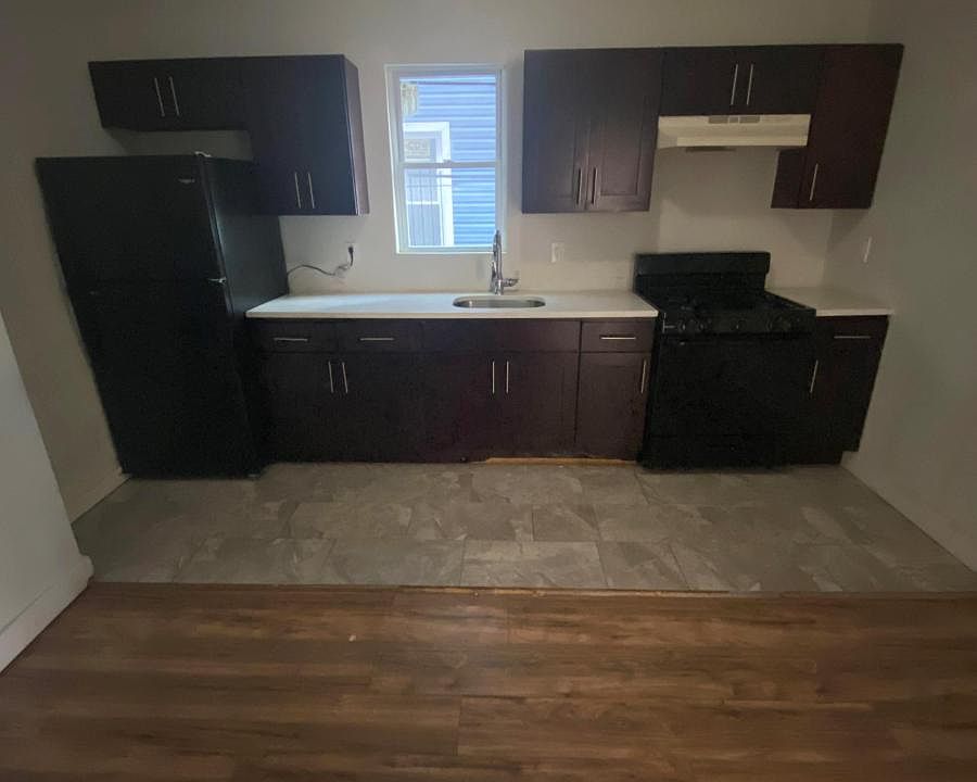 1st image of 845 S 18th St #1
