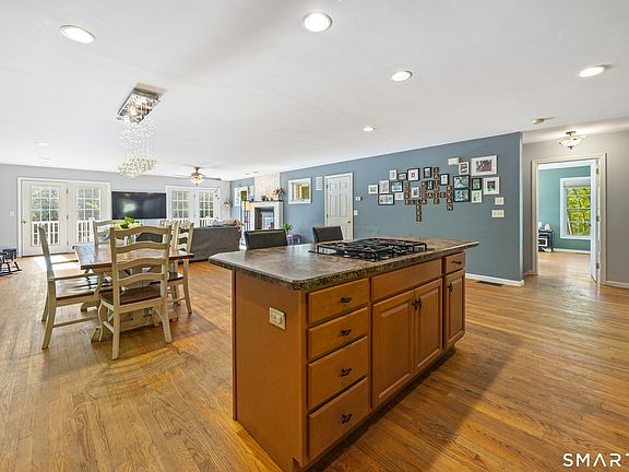 5th image of 960 Thorpe Avenue
