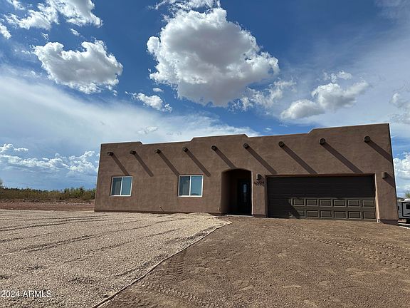 4th image of 47924 N 15TH Avenue