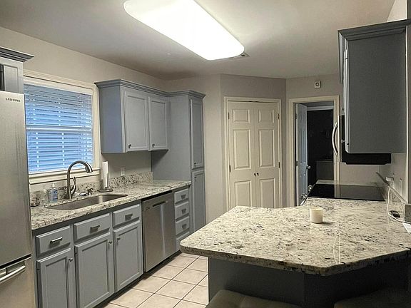 3rd image of 108 Edie Ann Dr