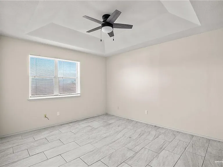 1802 Oasis Ave #202 — Photo 7