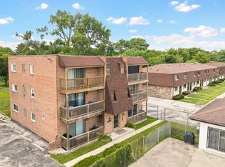 7610 S 88th Ct #2N, Justice, IL 60458