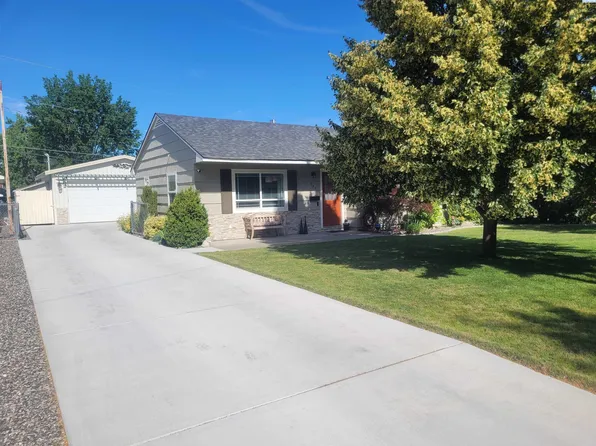 907 Cedar Ave, Richland, WA 99352
