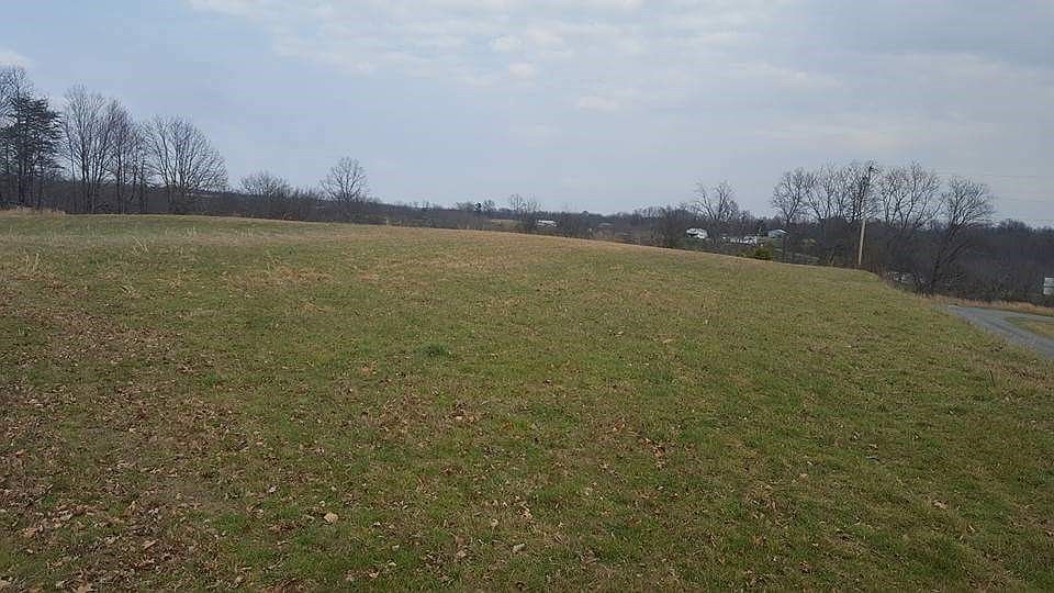 2nd image of 485 Bryan Creek Rd