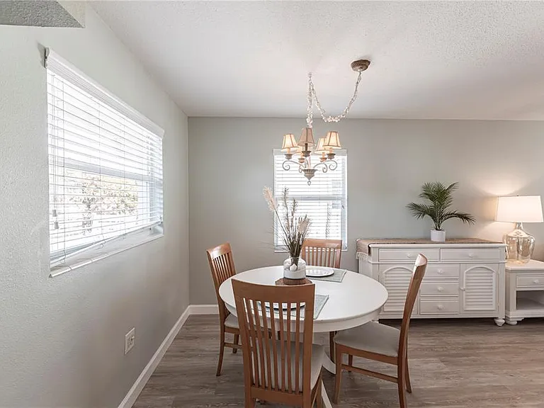 6020 Midnight Pass Rd #10 — Photo 11