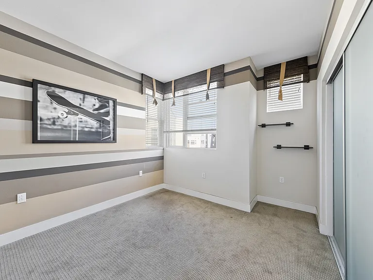 2753 Waverly Dr #510 — Photo 6