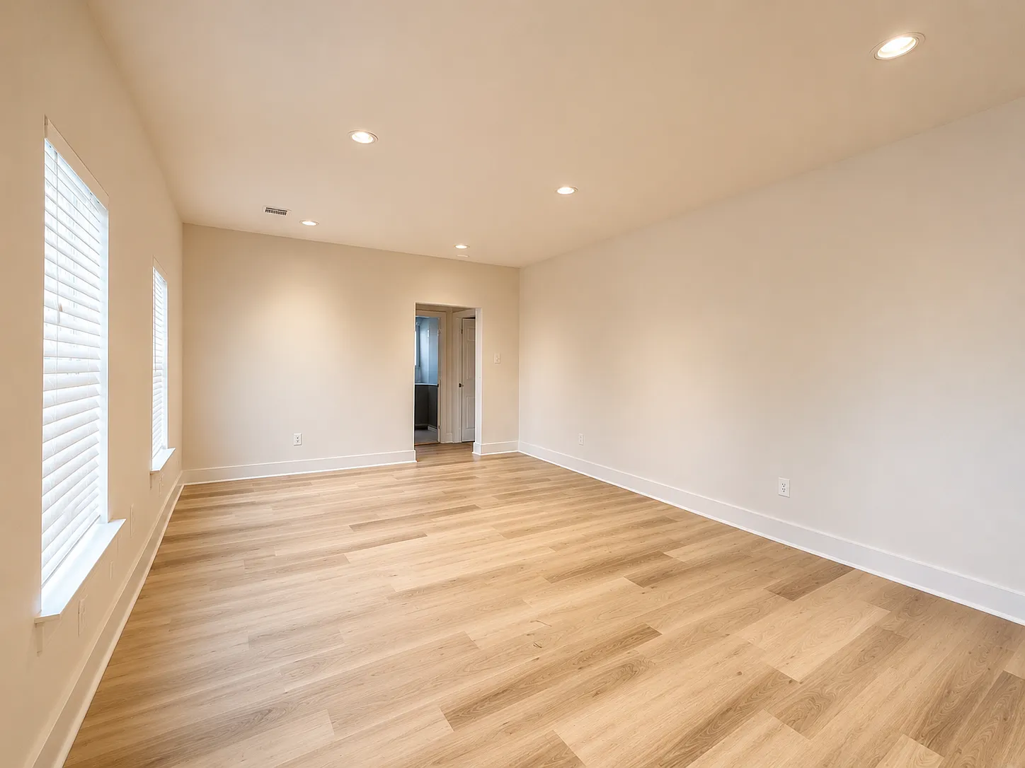 3 bed, 1361 sqft, $2,000 — Photo 2