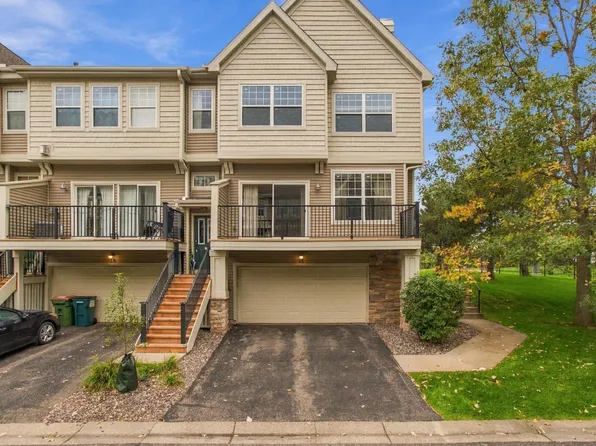 2401 121st Cir NE Unit L, Blaine, MN 55449
