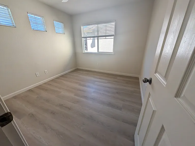 1563 Loon Lake St — Photo 14