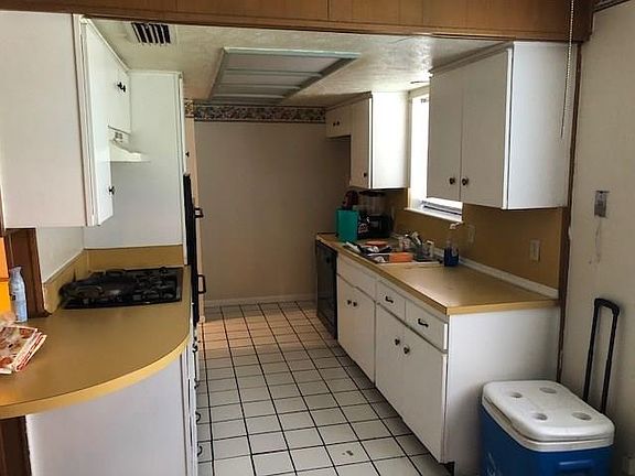 3rd image of 2127 Aloha Dr