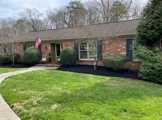 8016 Lennox Dr, Knoxville, TN 37909