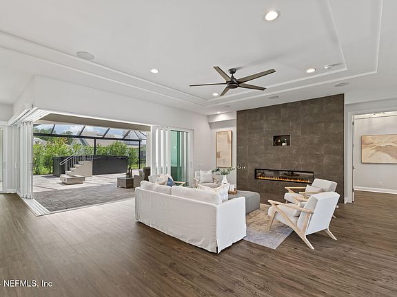 4th image of 513 LATROBE Avenue