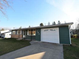 763 Pleasant Ave, Zumbrota, MN 55992