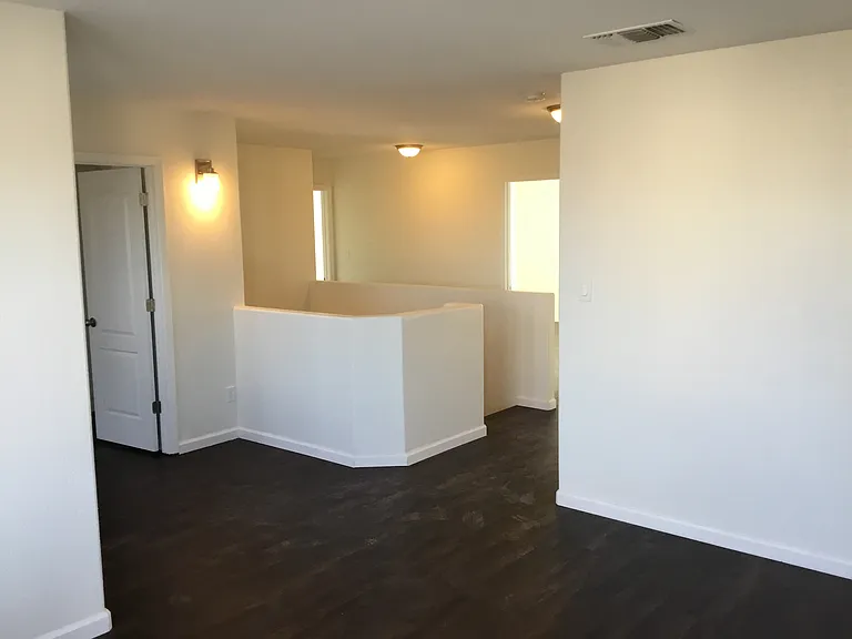 10319 Calle Dichoso Ct NW — Photo 8