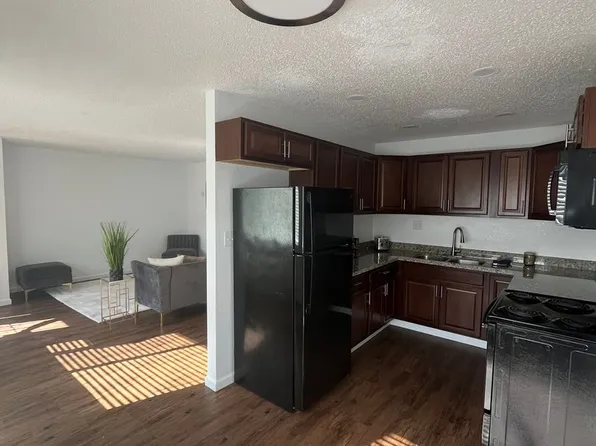 Vintage Heights, 1144 Pioneer Ave #Fad08a233, Turlock, CA 95380