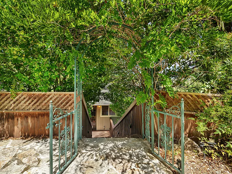 12 White Oak Dr — Photo 60