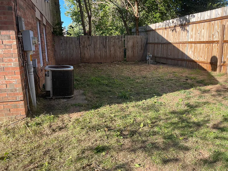 2707 Belknap Ave — Photo 13