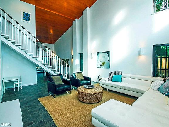 4th image of 11526 Laika Ln