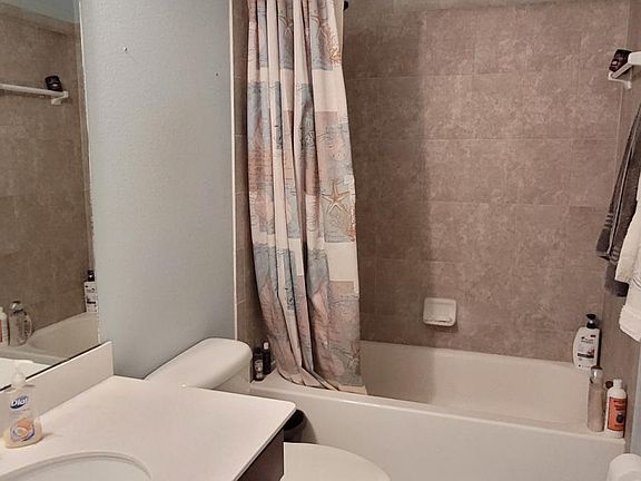 5th image of 2257 Seven Oaks Dr