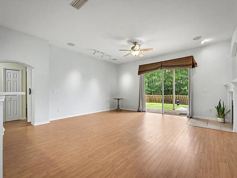 711 Sid Dr — Photo 14