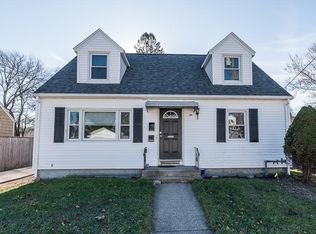 209 London Ave, Pawtucket, RI 02861