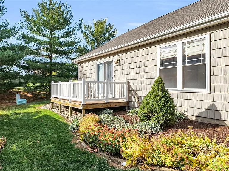 1701 E Amber Ln #1 — Photo 11